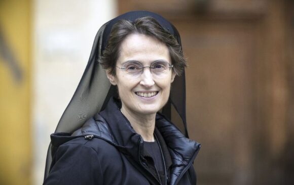 Liderança feminina no Vaticano: Irmã Raffaella Petrini, presidente do Governatorato do Estado da Cidade do Vaticano