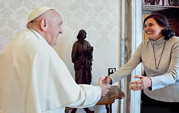 Irmã. Liliana Franco: “Somos chamados a contribuir para a formação de uma Igreja mais sinodal”