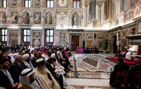 Diálogo interreligioso O Papa Leão XIV promove a sinodalidade ecumênica e dialógica em seu primeiro discurso inter-religioso