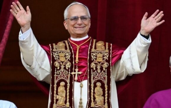 Papa Leão XIV: “Queremos ser uma Igreja sinodal, que caminha, que busca sempre a paz”