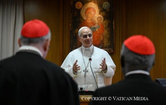 A jornada sinodal continua: o Papa Leão XIV pediu uma renovação decisiva da adesão ao caminho traçado pelo Concílio Vaticano II