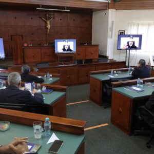 “La Iglesia es y será sinodal”, Mons. Luis Marín de San Martín explica la fase de implementación del Sínodo ante el Episcopado Ecuatoriano