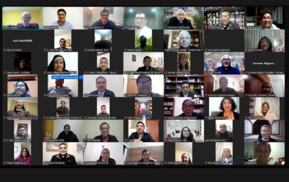 La Iglesia peruana camina con luz sinodal