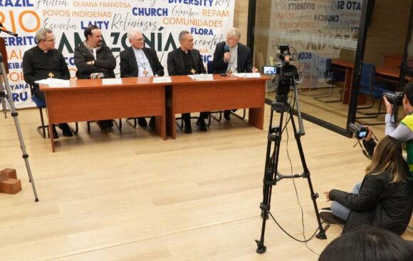 Rueda de prensa Encuentro de Obispos de la Amazonía: una Iglesia sinodal al servicio de la vida