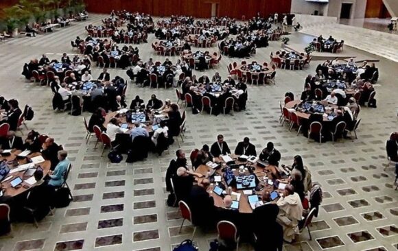 Informes intermedios del Sínodo iluminan prioridades pastorales para la Iglesia universal