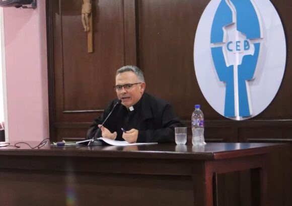 “Uma Igreja pobre para os pobres”: a CEB reflete sobre as diretrizes de implementação do Sínodo