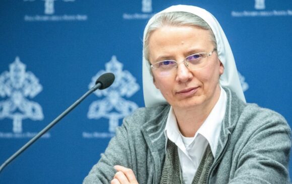 “La sinodalidad no se enseña, se contagia”: Sor Simona Brambilla invita a vivir con corazón el camino del Espíritu