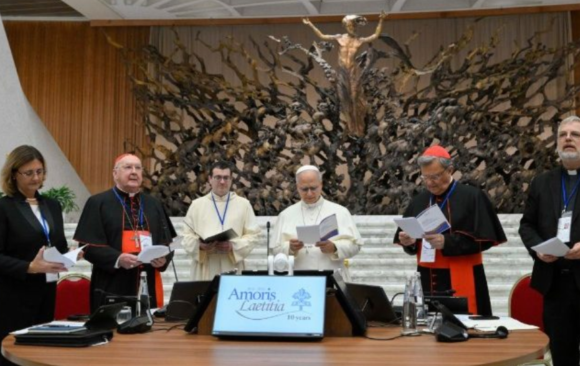 Cuaresma (75) León XIV invita a construir una Iglesia que acompañe a las familias sin prejuicios