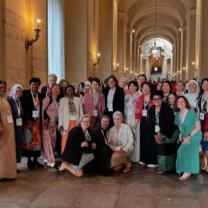 Mujeres-en-la-Segunda-Sesion-de-la-Asamblea-Sinodal-860x575 Rafael Luciani: “Sueño con conferencias episcopales que den voz a las mujeres”